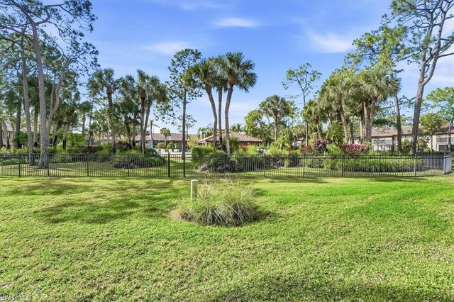 3219 Horse Carriage WAY 303, Naples, FL 34105