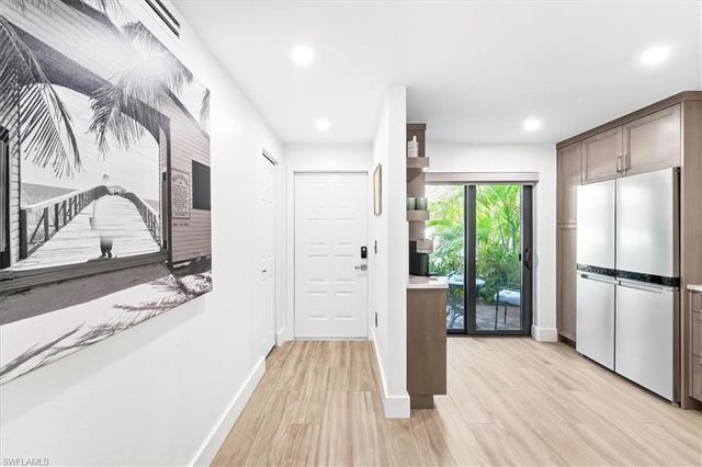 3219 Horse Carriage WAY 303, Naples, FL 34105