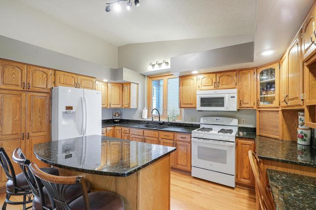 9113 Barrington Terrace, Brooklyn Park, MN 55443