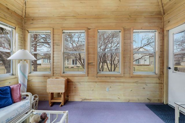 9113 Barrington Terrace, Brooklyn Park, MN 55443