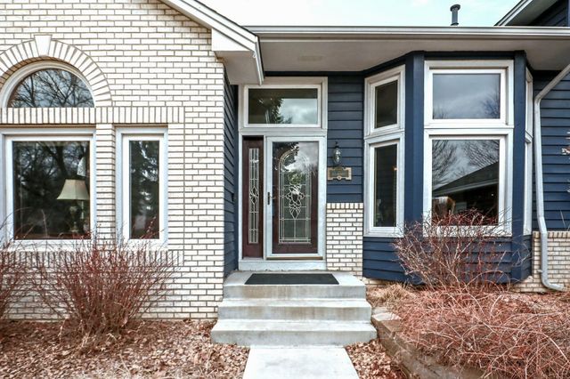 9113 Barrington Terrace, Brooklyn Park, MN 55443