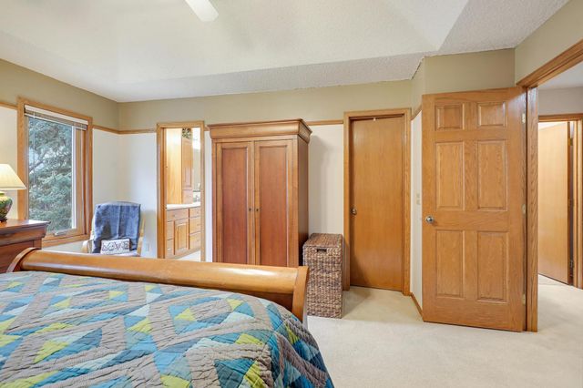 9113 Barrington Terrace, Brooklyn Park, MN 55443