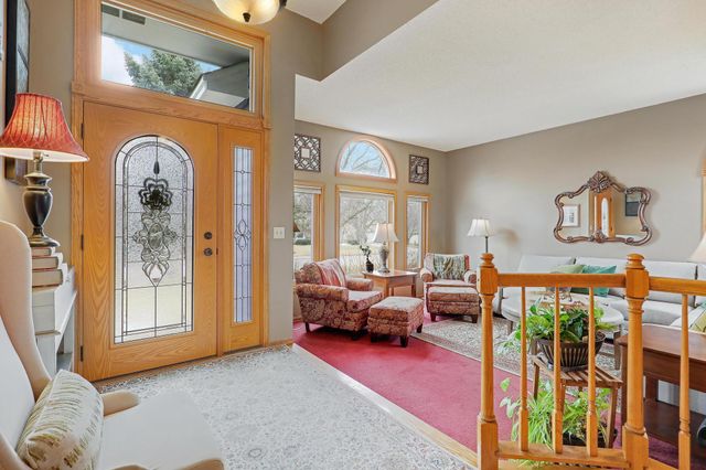 9113 Barrington Terrace, Brooklyn Park, MN 55443