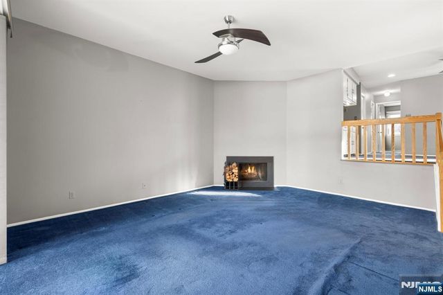 331 Sea Isle Key, Secaucus, NJ 07094