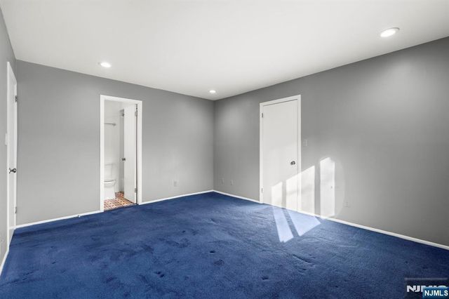 331 Sea Isle Key, Secaucus, NJ 07094