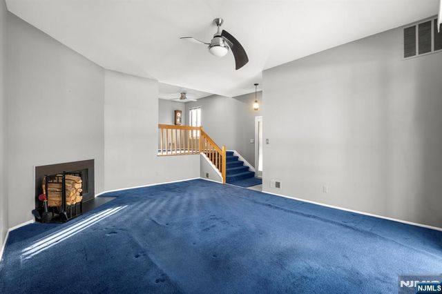 331 Sea Isle Key, Secaucus, NJ 07094