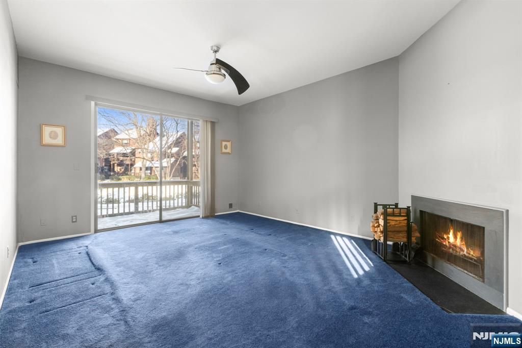 331 Sea Isle Key, Secaucus, NJ 07094