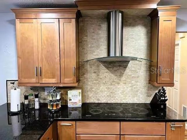 23 ROBINWOOD DRIVE, Longwood, FL 32779