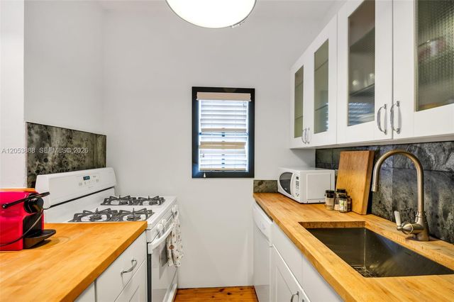 1551 Michigan Avenue 12, Miami Beach, FL 33139