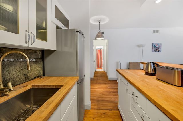 1551 Michigan Avenue 12, Miami Beach, FL 33139