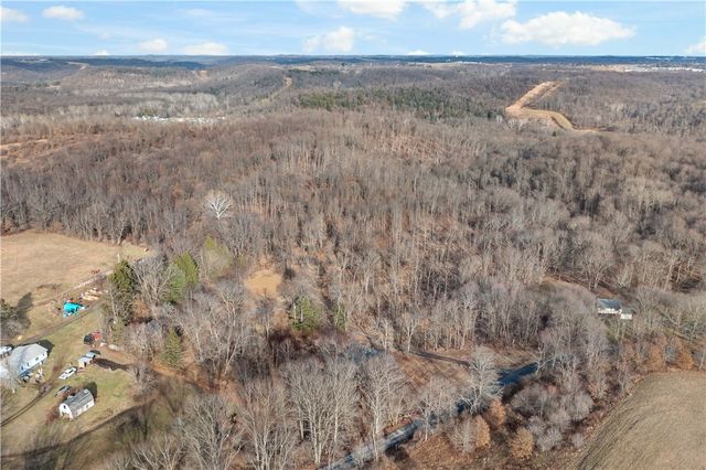 235 Murdocksville Rd, Hanover Twp, PA 15026