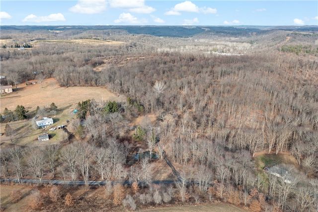 235 Murdocksville Rd, Hanover Twp, PA 15026