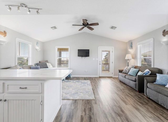 1963 County Road 291, Bay City, TX 77414