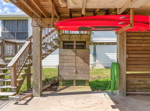 1963 County Road 291, Bay City, TX 77414