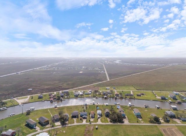 1963 County Road 291, Bay City, TX 77414