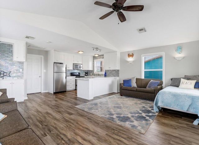 1963 County Road 291, Bay City, TX 77414