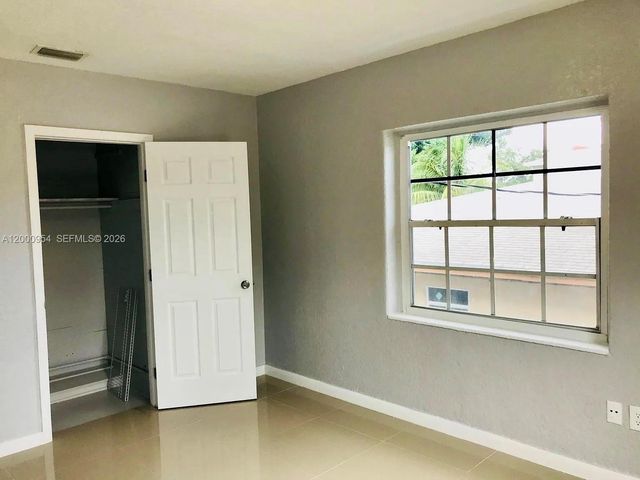 535 NE 68th St Upstairs, Miami, FL 33138