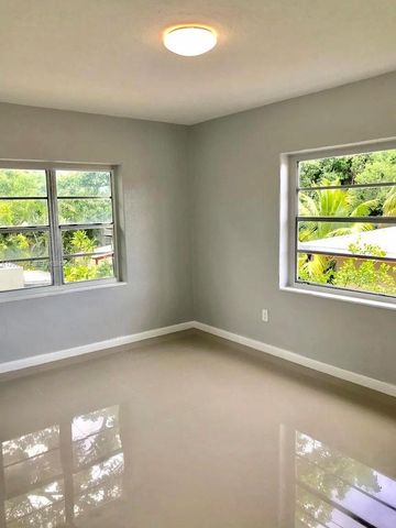 535 NE 68th St Upstairs, Miami, FL 33138