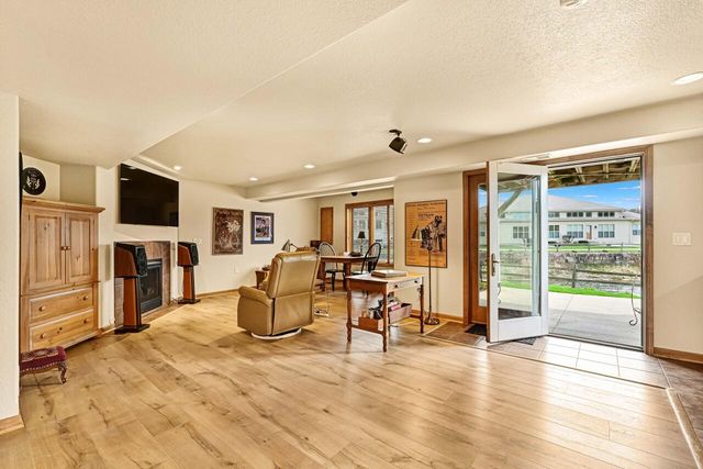 3500 Sequoia CIRCLE, Waukesha, WI 53188