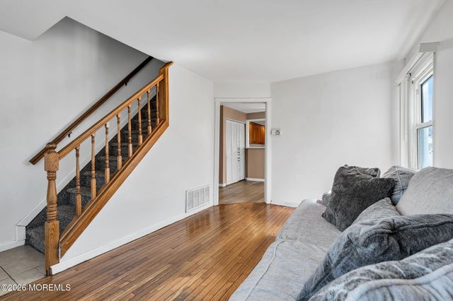 76 Compton Avenue, Hazlet, NJ 07734