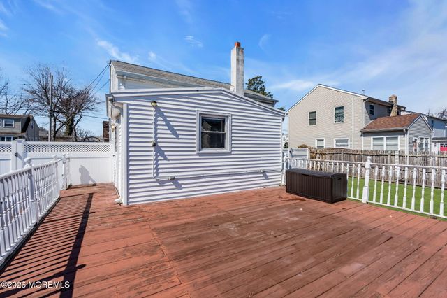 76 Compton Avenue, Hazlet, NJ 07734
