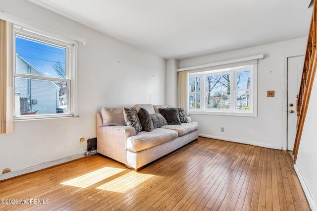 76 Compton Avenue, Hazlet, NJ 07734