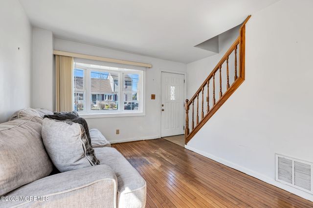 76 Compton Avenue, Hazlet, NJ 07734