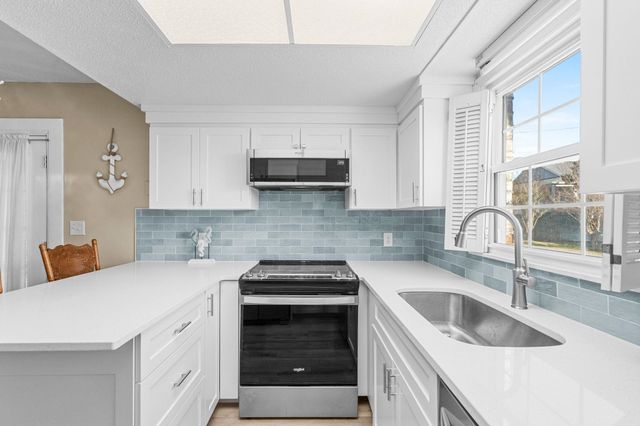 400B 16th Ave. S, North Myrtle Beach, SC 29582