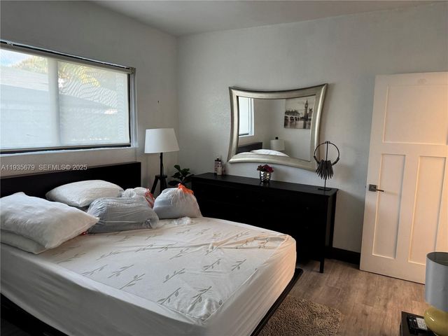 168 NW 53rd St 1, Miami, FL 33127