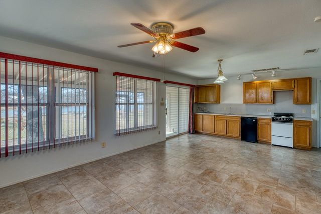 310 N Chaparral, Burnet, TX 78611