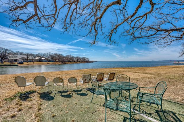 310 N Chaparral, Burnet, TX 78611