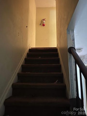 7882 Kinglet Road, Connelly Springs, NC 28612