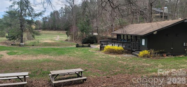 7882 Kinglet Road, Connelly Springs, NC 28612