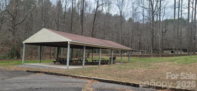 7882 Kinglet Road, Connelly Springs, NC 28612