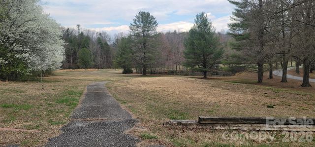 7882 Kinglet Road, Connelly Springs, NC 28612