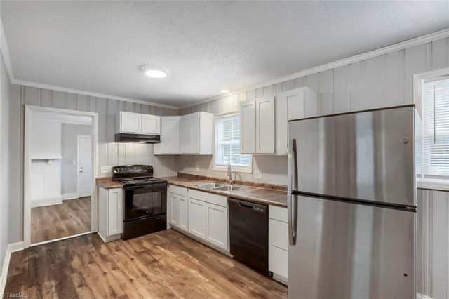 5037 Selena Street, Winston-salem, NC 27106