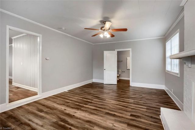 5037 Selena Street, Winston-salem, NC 27106