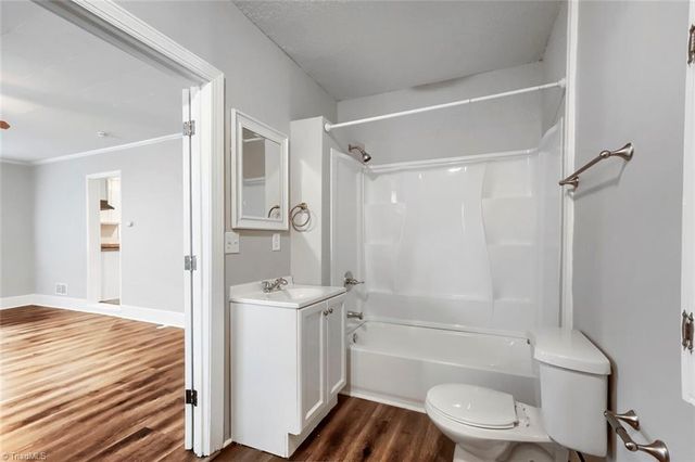 5037 Selena Street, Winston-salem, NC 27106