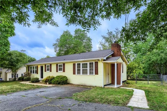 5037 Selena Street, Winston-salem, NC 27106