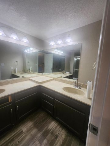 7720 Ranchwood Drive NW, Albuquerque, NM 87120