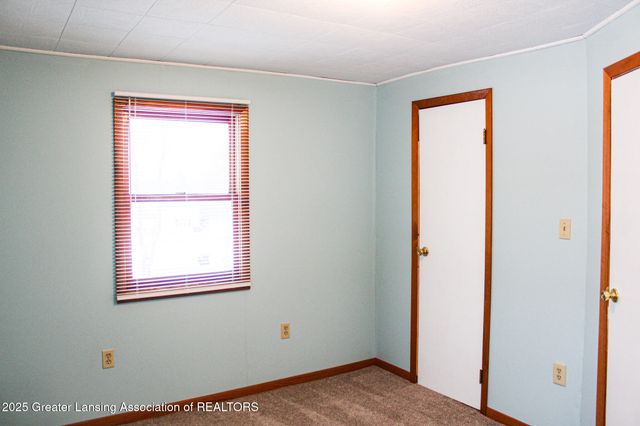 208 Dutton Street, Eaton Rapids, MI 48827