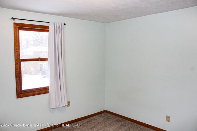 208 Dutton Street, Eaton Rapids, MI 48827