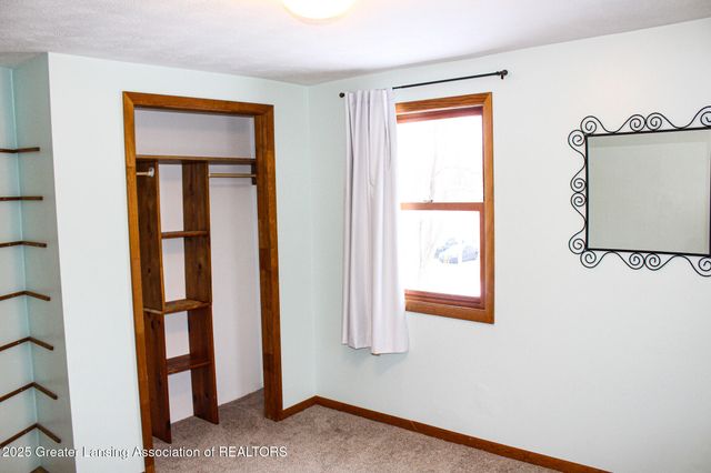 208 Dutton Street, Eaton Rapids, MI 48827