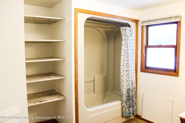 208 Dutton Street, Eaton Rapids, MI 48827