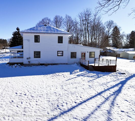 208 Dutton Street, Eaton Rapids, MI 48827