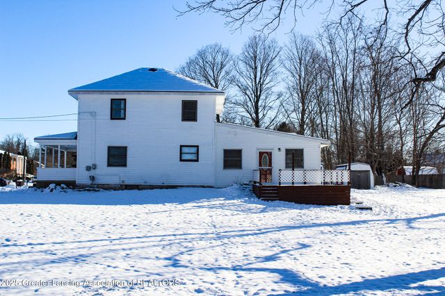 208 Dutton Street, Eaton Rapids, MI 48827