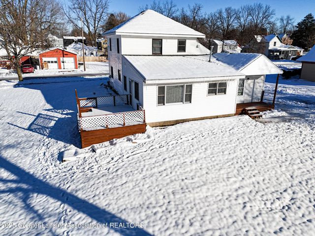 208 Dutton Street, Eaton Rapids, MI 48827