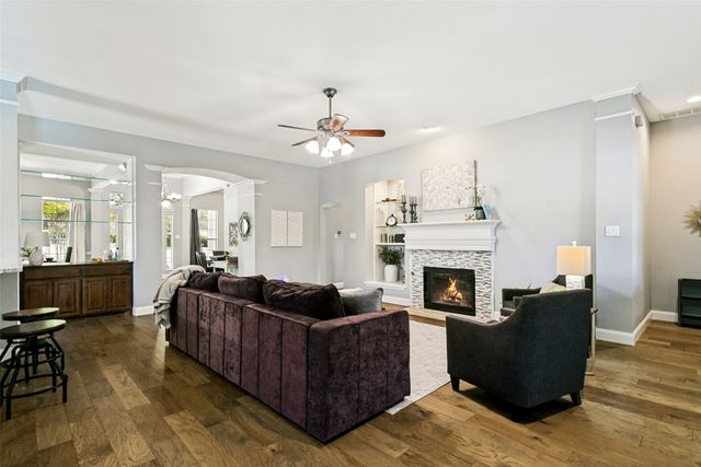 1702 Bluffview Lane, Carrollton, TX 75007