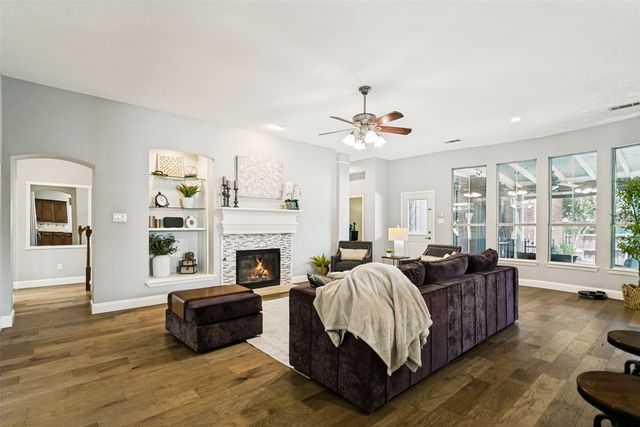 1702 Bluffview Lane, Carrollton, TX 75007