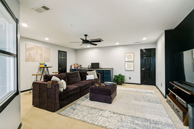 1702 Bluffview Lane, Carrollton, TX 75007